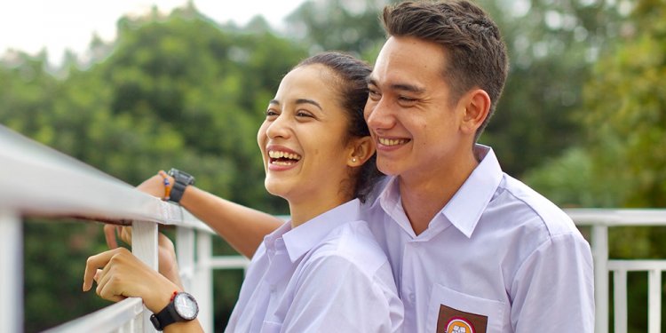 Cerita Romantis Anak Remaja