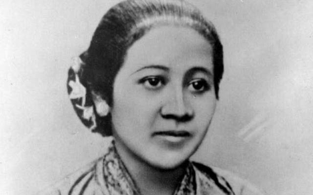 Biografi Dewi Sartika Singkat Perjuangan Dan Keistimewaan Lezgetreal