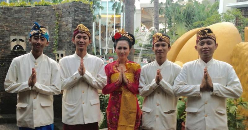 Kebaya Bali