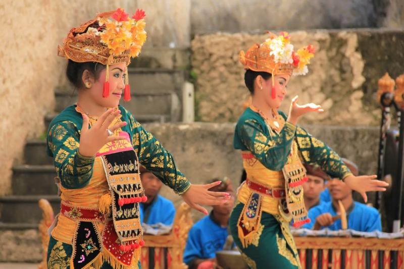 Tari Legong : Fungsi, Gerakan, Properti Dan Sejarahnya - Lezgetreal