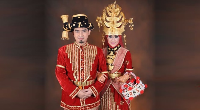 Pakaian Adat Suku Mandailing