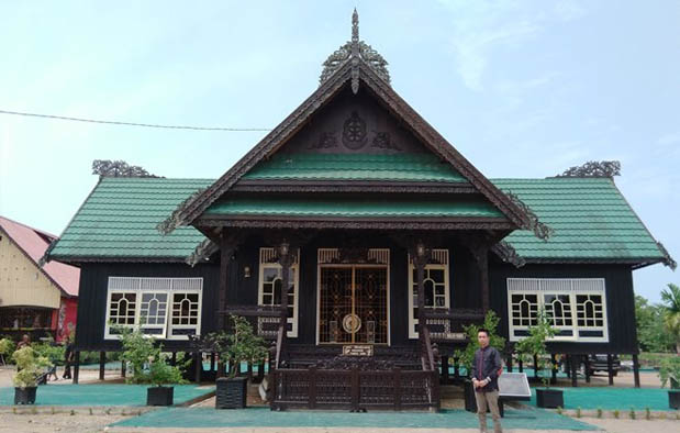 Rumah Adat Kalimantan Utara