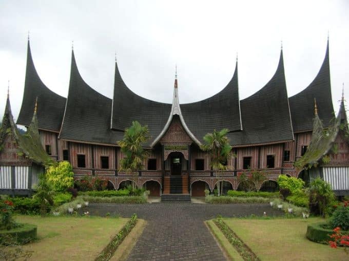Rumah Adat Sumatera Barat “Gadang”