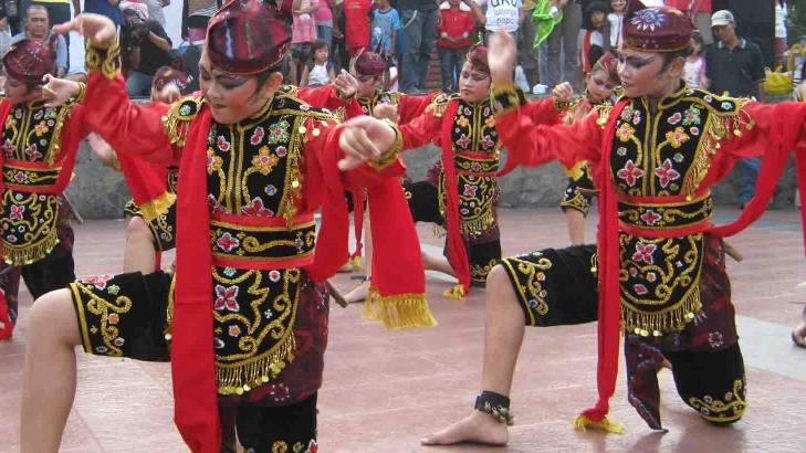 Sejarah Dan Perkembangan Tarian