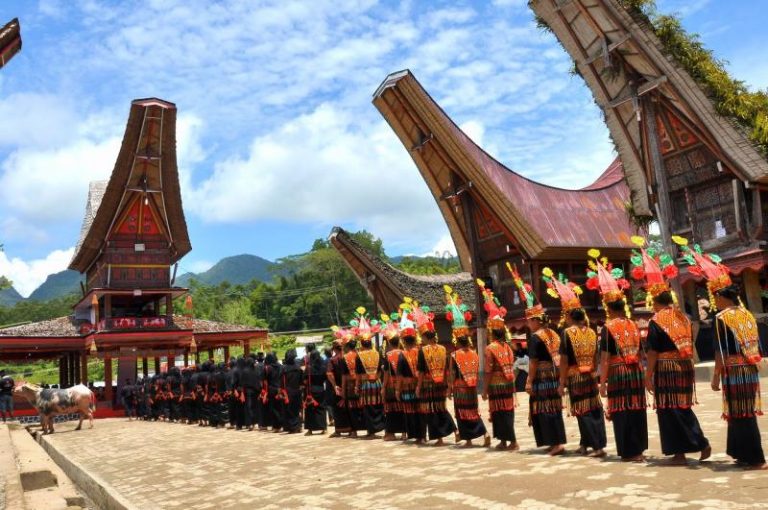 Sejarah Suku Toraja