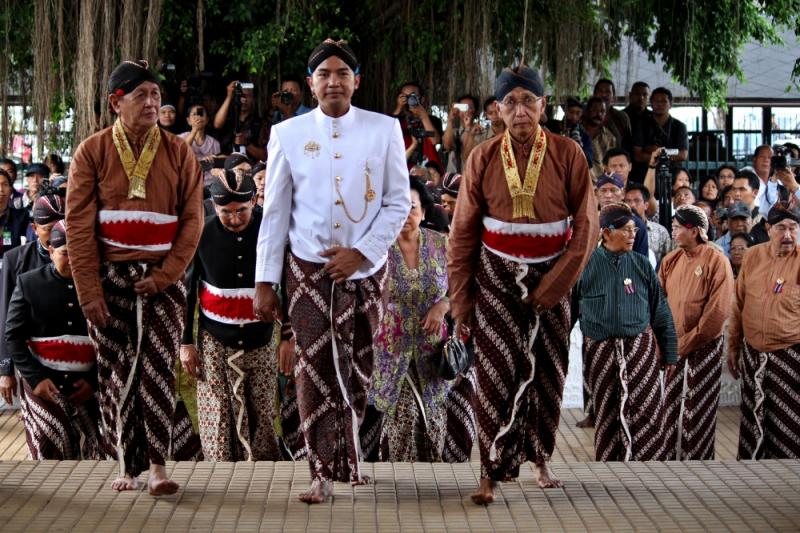 Suku Jawa Dari Daerah Istimewa Yogyakarta