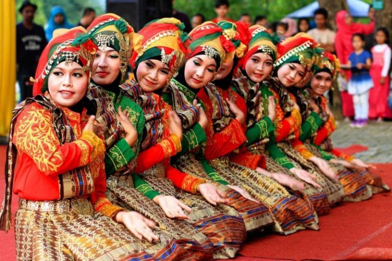 Tari Saman Dari Aceh