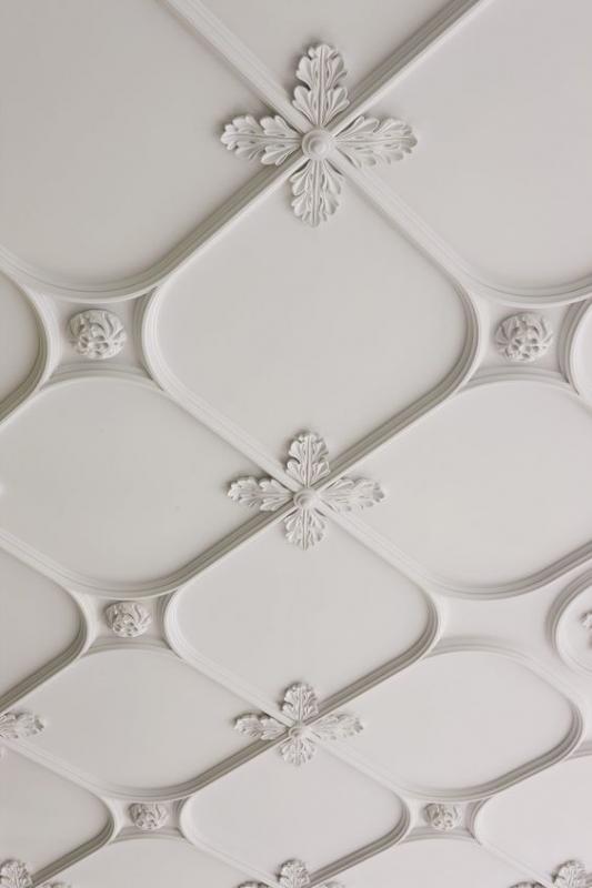 American Country House White Ceiling