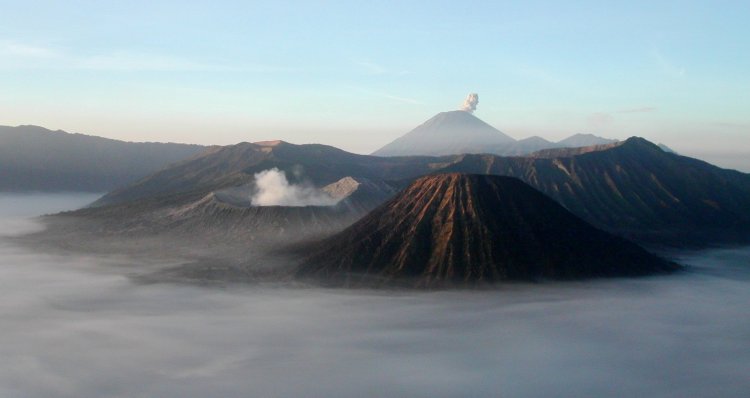 Contoh Report Text Tentang Bencana Alam Gunung Meletus