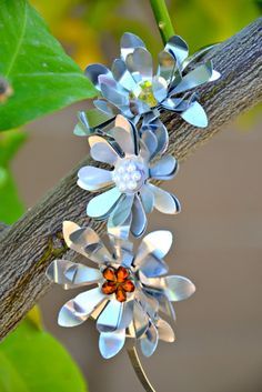 Aksesoris Bentuk Bunga Dari Alumunium