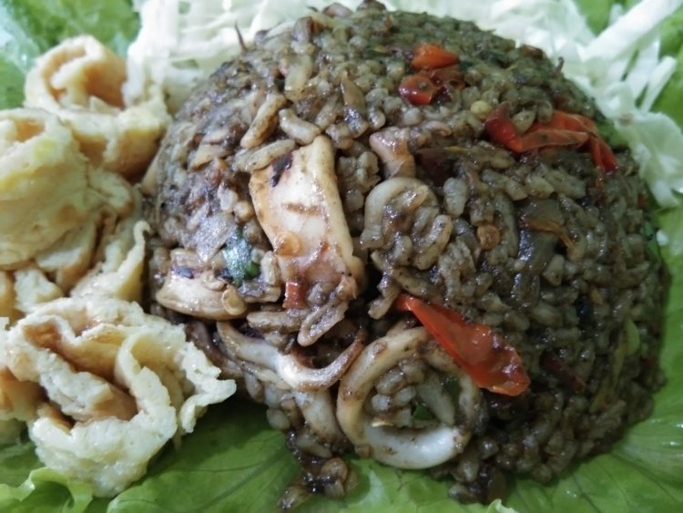 Resep Nasi Goreng Tinta Cumi